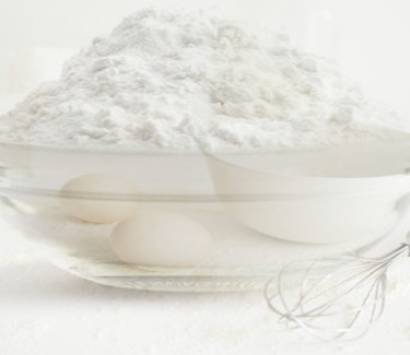 Bowl of pearl powder and eggs photo.