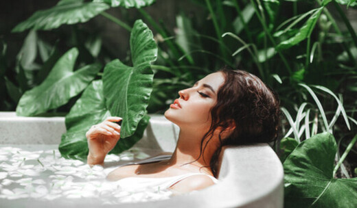 Health Benefits Of Bathing In A Warm Tub