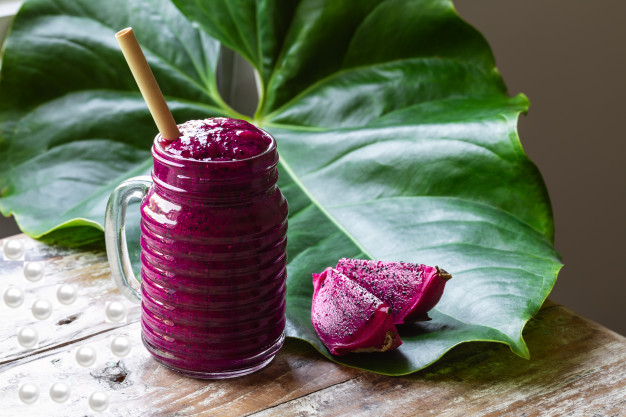 Pearl Berry Dragon Fruit Smoothie